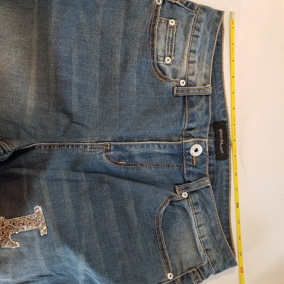 Size 14 LOVE Embroidered jeans - Picture 5 of 13